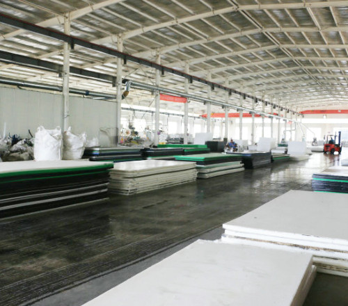 超高分子量聚乙烯板材原(yuan)材料銷售生產